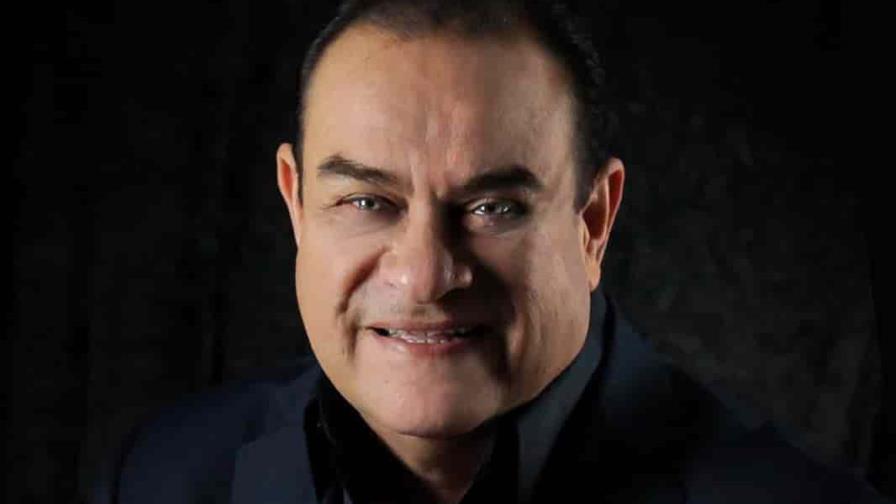 Hospitalizado el veterano salsero Tony Vega
