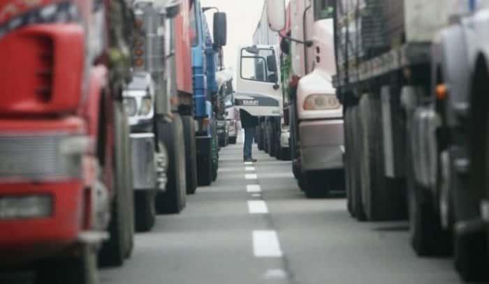 Muerte de camionero en Chile provoca paros de transportistas contra migración