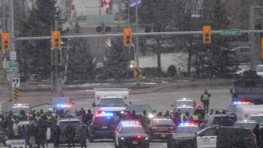 Bloqueo en frontera Canadá-EEUU concluye pacíficamente
