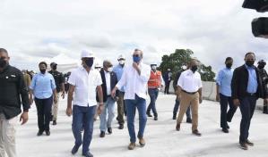 El presidente Abinader supervisa importantes obras de la provincia Santo Domingo