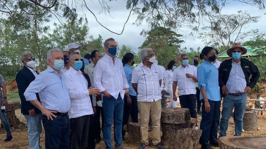 Abinader supervisa creación de parque Ecológico Urbano de Santo Domingo Este