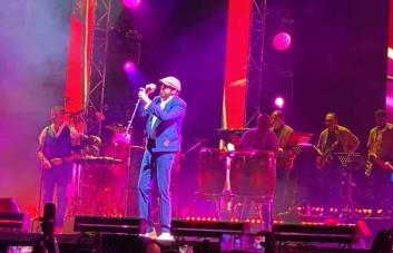 Vibrante estreno de “Entre Mar y Palmeras”, la gira de Juan Luis Guerra