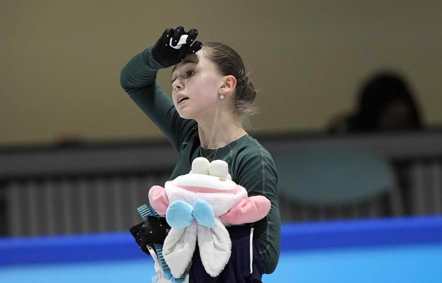 Cansada Valieva patinará en los Juegos tras fallo del TAS