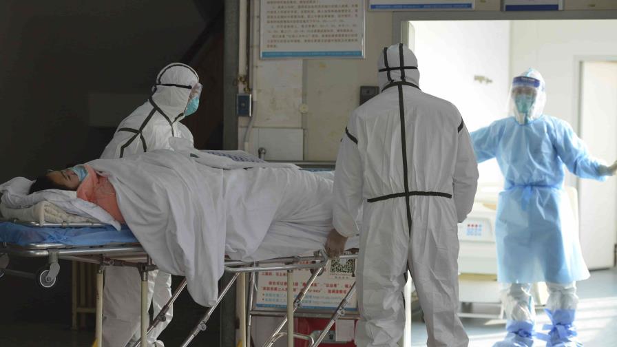 Ómicron asesta un duro golpe a sistema sanitario de Hong Kong