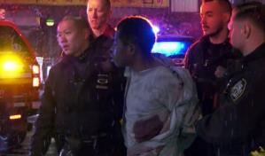 Hombre acusado de asesinato tras apuñalar a una mujer en Chinatown