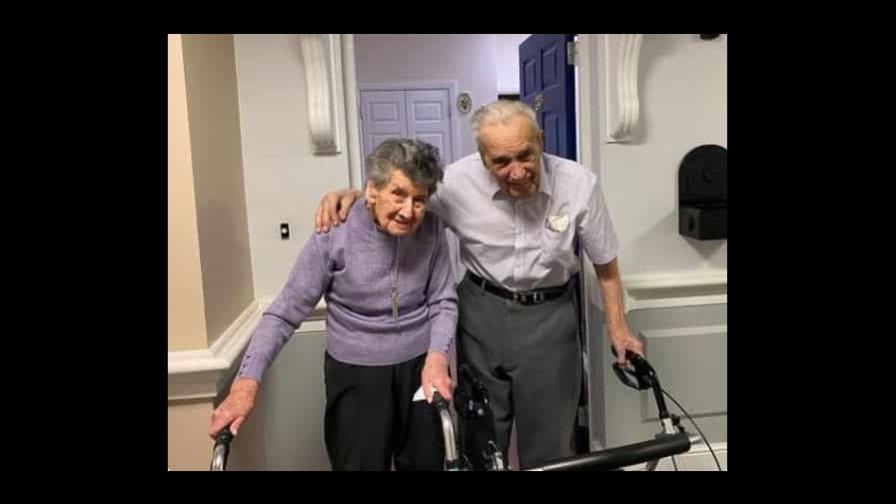 La historia de Ron y Joyce, la pareja que cumplió 81 años de casados