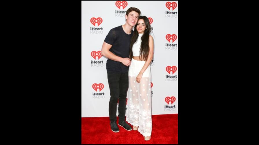 Camila Cabello reacciona a la música de Shawn Mendes