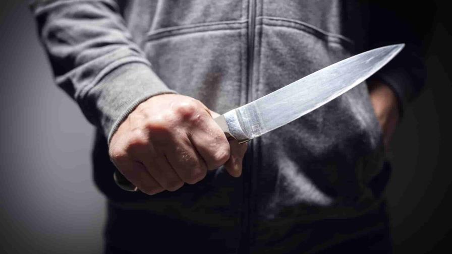 Detienen sospechoso de apuñalar a 11 personas en EEUU