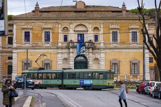 Terracota de 2,500 años recibe amor en San Valentín en Italia