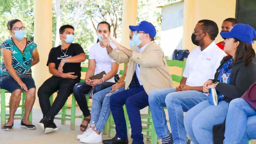 Ministerio Público de Santiago promueve programa Fiscalía y Sociedad