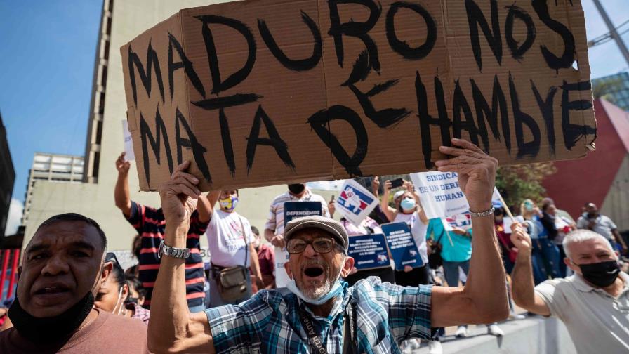 Trabajadores piden a Maduro políticas que recuperen sus condiciones laborales