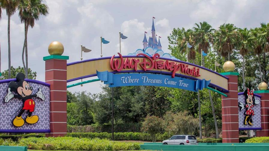 Los parques Disney en Orlando dejan de requerir mascarillas a los vacunados