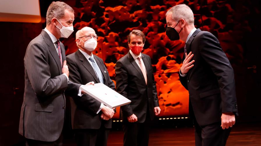 Rey de España y la fundación Codespa reconocen la contribución de Hanesbrands 