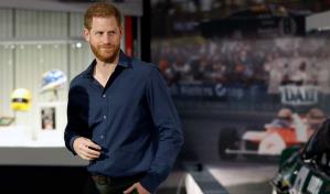 El pr&iacute;ncipe Harry asiste por primera vez al Super Bowl