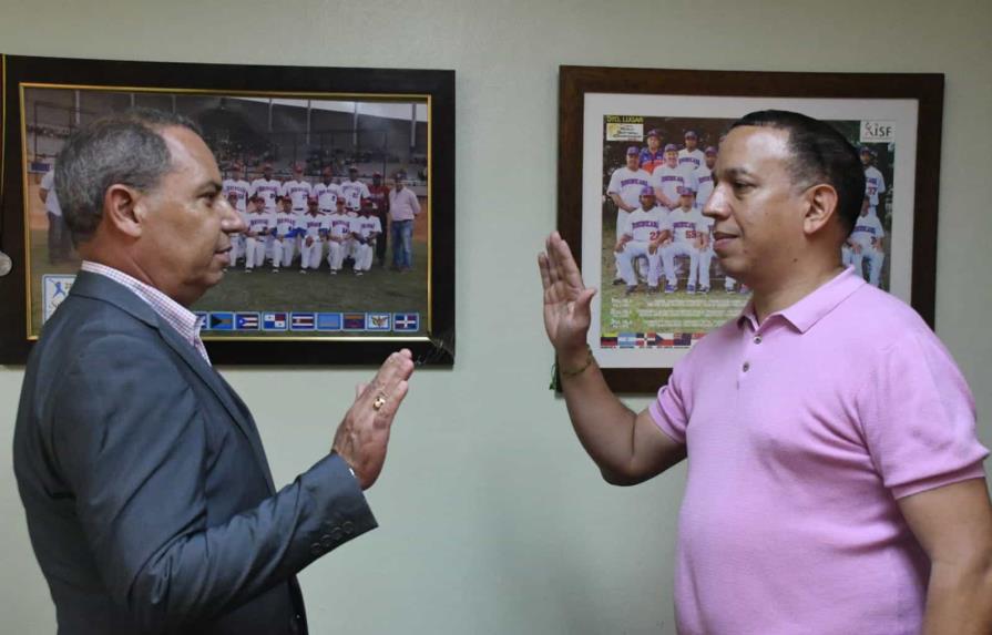 Softbol designa a Fabio De León como gerente general de Selecciones Nacionales