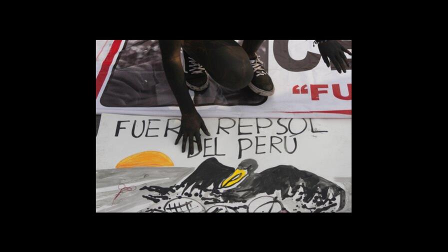 A un mes del derrame no se recupera ni 50 % de petróleo en Perú