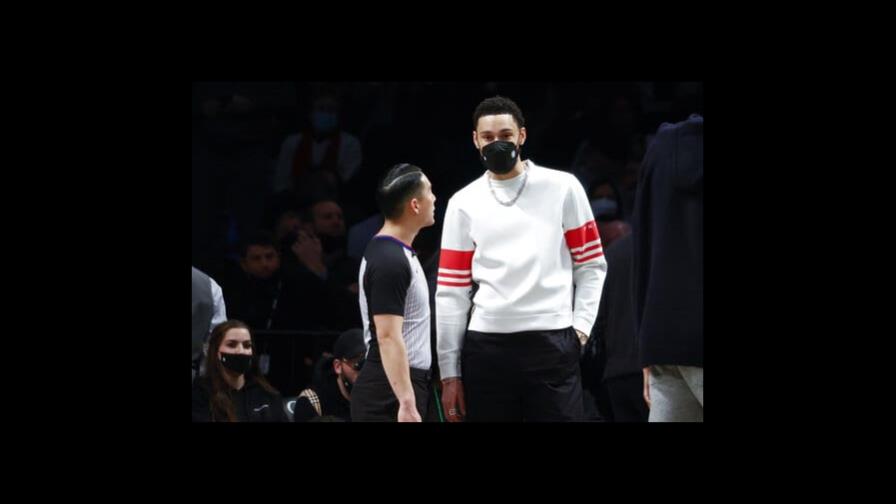 Ben Simmons asegura que problemas iniciaron antes de la campaña