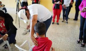 Cerca de 12 mil estudiantes de 5 a 11 años se vacunan en primer día de inoculación