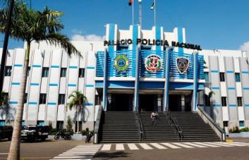 Gobierno eleva a 100 mil pesos la pensión de 113 generales retirados de la Policía