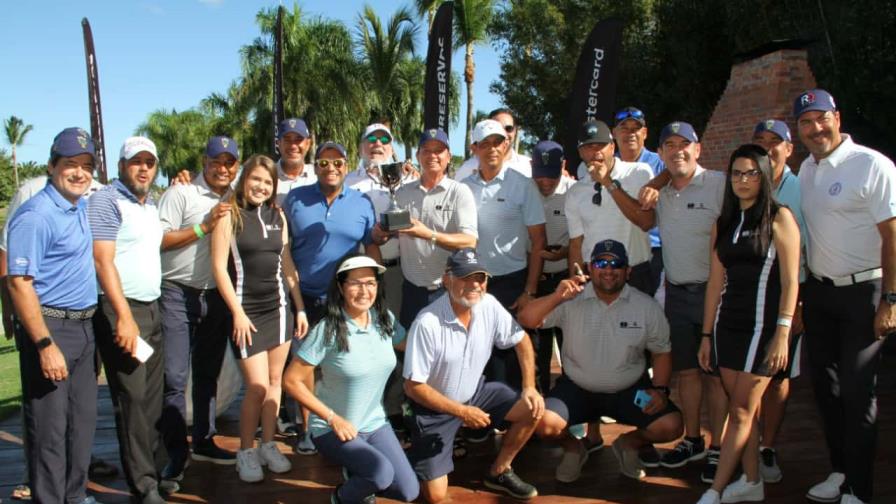 Golfistas de la Altagracia ganaron torneo interasociaciones Región Este
