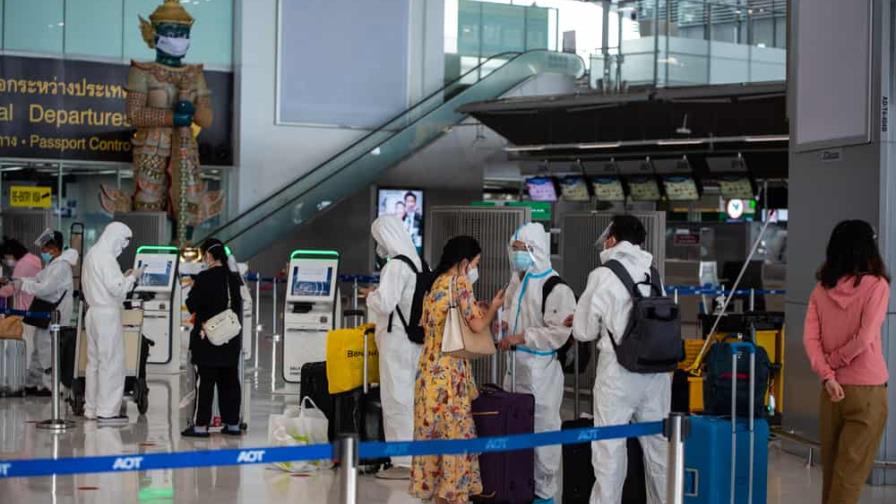 Un aeropuerto instala escáner que detecta el COVID-19 en segundos