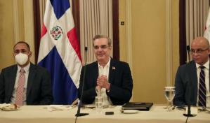 Gobierno evalúa con Adetel llevar internet a municipios marginados