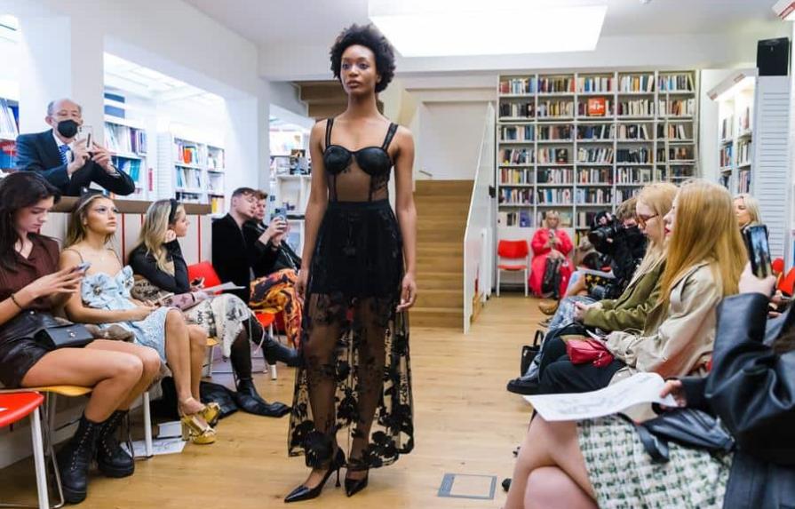 Abre la Semana de la Moda de Londres, sin Burberry ni Victoria Beckham