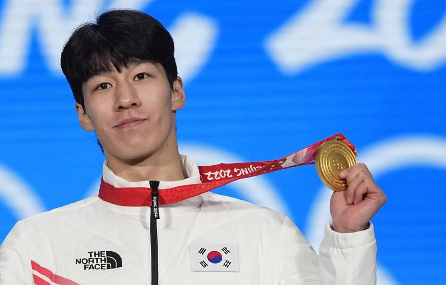 El coreano que ganó oro en Juegos Olímpicos, comerá pollo frito de por vida
