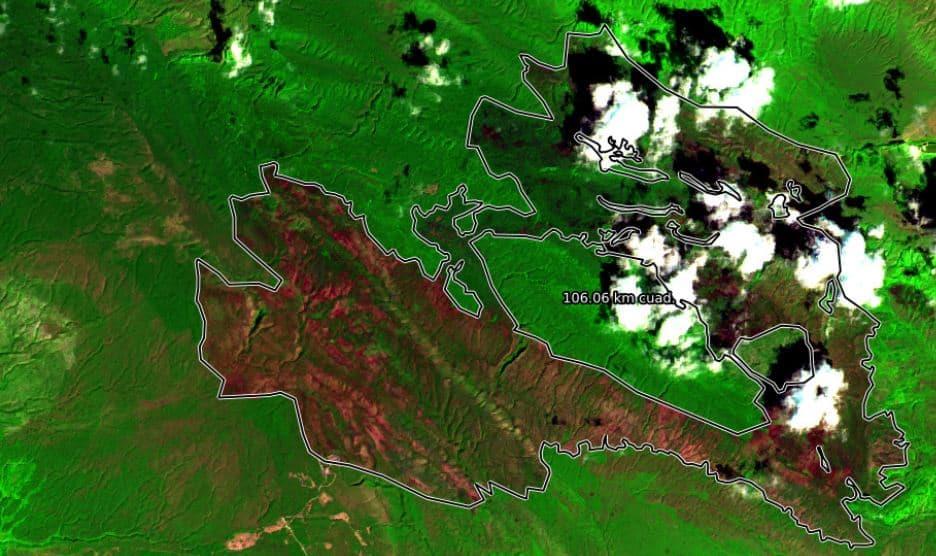 Estiman área afectada por incendios en Sierra de Bahoruco sobrepasa los 100 kilómetros