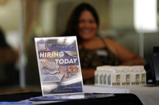 Suben pedidos de ayuda por desempleo en EEUU