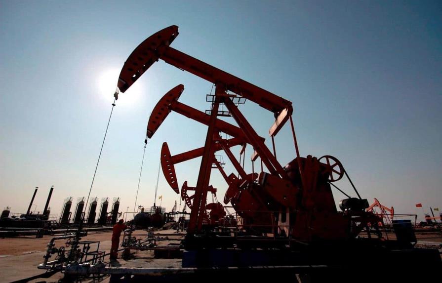 El petróleo de Texas abre con una subida del 0.33 % hasta US$110.66