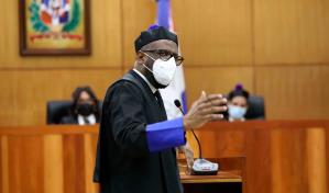 Camacho a Jean Alain: "El que tiene l&aacute;grimas hondas empieza a llorar temprano"