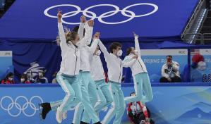 Panel rechaza entregar medallas a patinadoras de EEUU