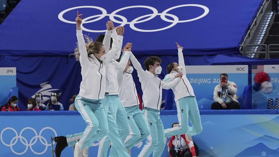 Panel rechaza entregar medallas a patinadoras de EEUU Panel rechaza entregar medallas a patinadoras de EEUU