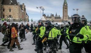 Casi 200 detenidos en operación para dispersar protesta antivacunas en Ottawa