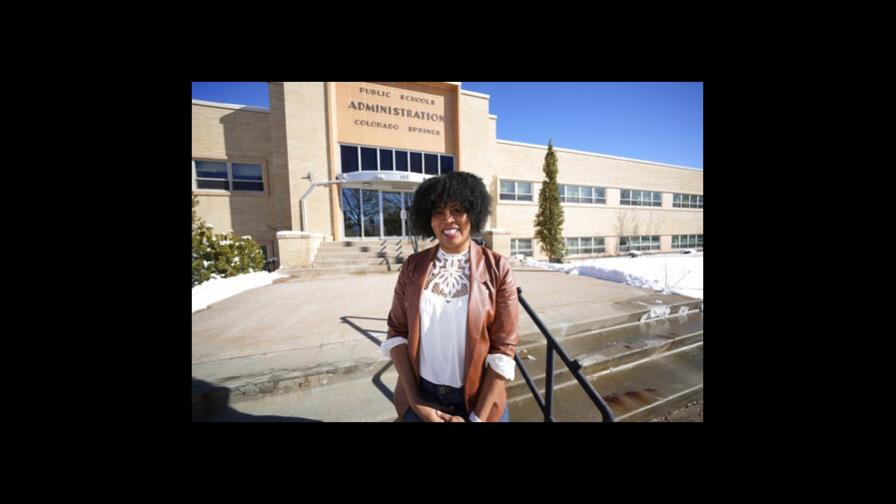 Algunos sistemas escolares de EEUU pausan clases de diversidad