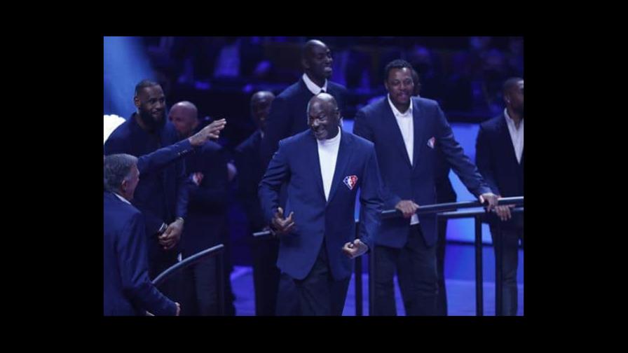 La NBA homenajea en el All-Star a los 75 mejores jugadores de su historia