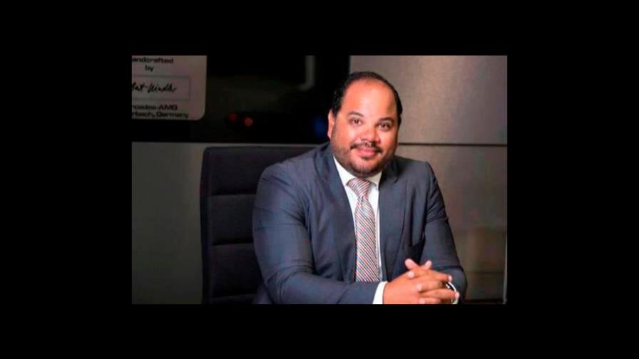 Ulloa dice muro fronterizo es decisión soberana del Estado que hay que respetar