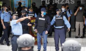 Refuerzan seguridad en unidad donde est&aacute; detenido expresidente hondure&ntilde;o