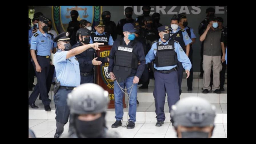 Refuerzan seguridad en unidad donde está detenido expresidente hondureño Refuerzan seguridad en unidad donde está detenido expresidente hondureño