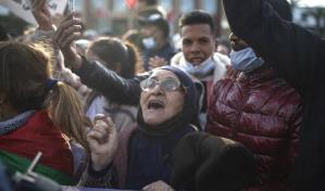 Miles protestan en Marruecos contra la inflación