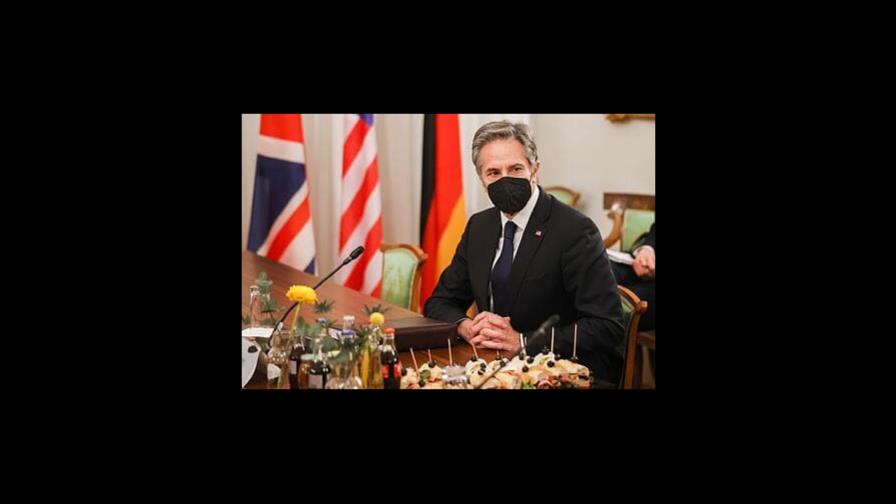 Los diplomáticos de EE.UU. en Ucrania pasan la noche en Polonia por seguridad