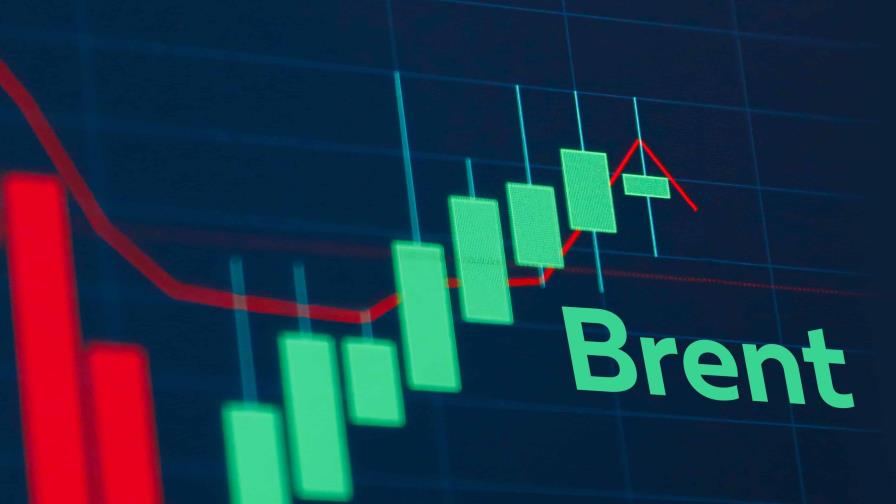 El crudo Brent supera los 99 dólares el barril, precio no visto desde 2014 El crudo Brent supera los 99 dólares el barril, precio no visto desde 2014