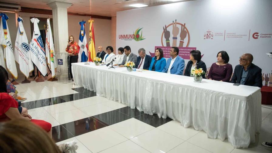 Firman acuerdo para fortalecer liderazgo de mujeres municipalistas