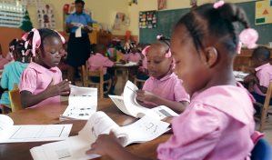 Haití retira subvención a libros de texto en francés para fomentar el creole
