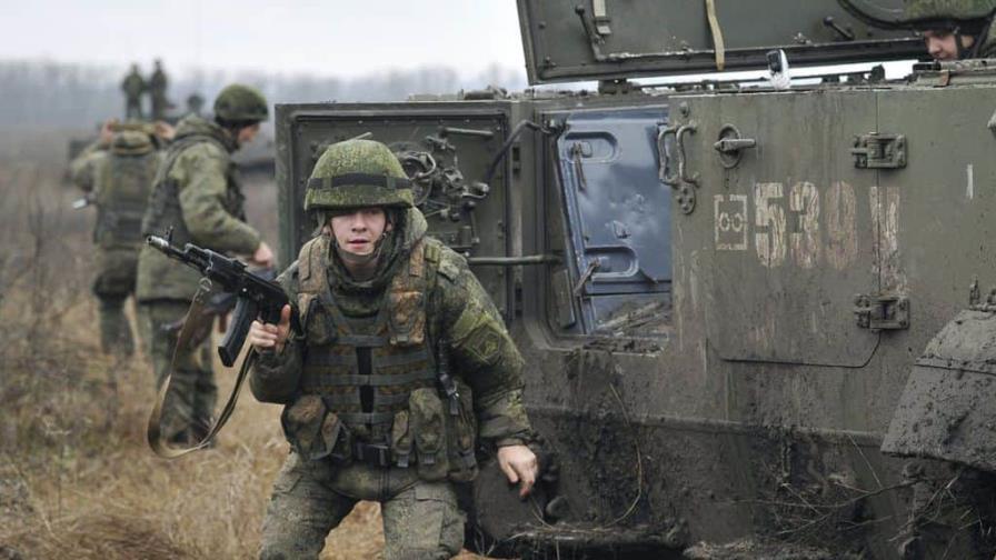 Hungría moviliza unidades militares cerca de la frontera con Ucrania