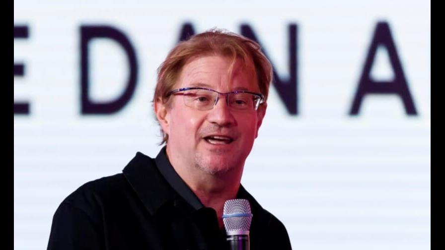 Libro “El Roedor” expone 20 años de abusos de escritor mexicano Andrés Roemer