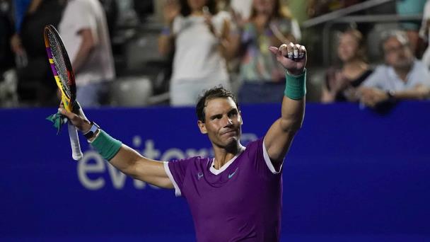 Rafael Nadal y Daniil Medvedev avanzan en Acapulco