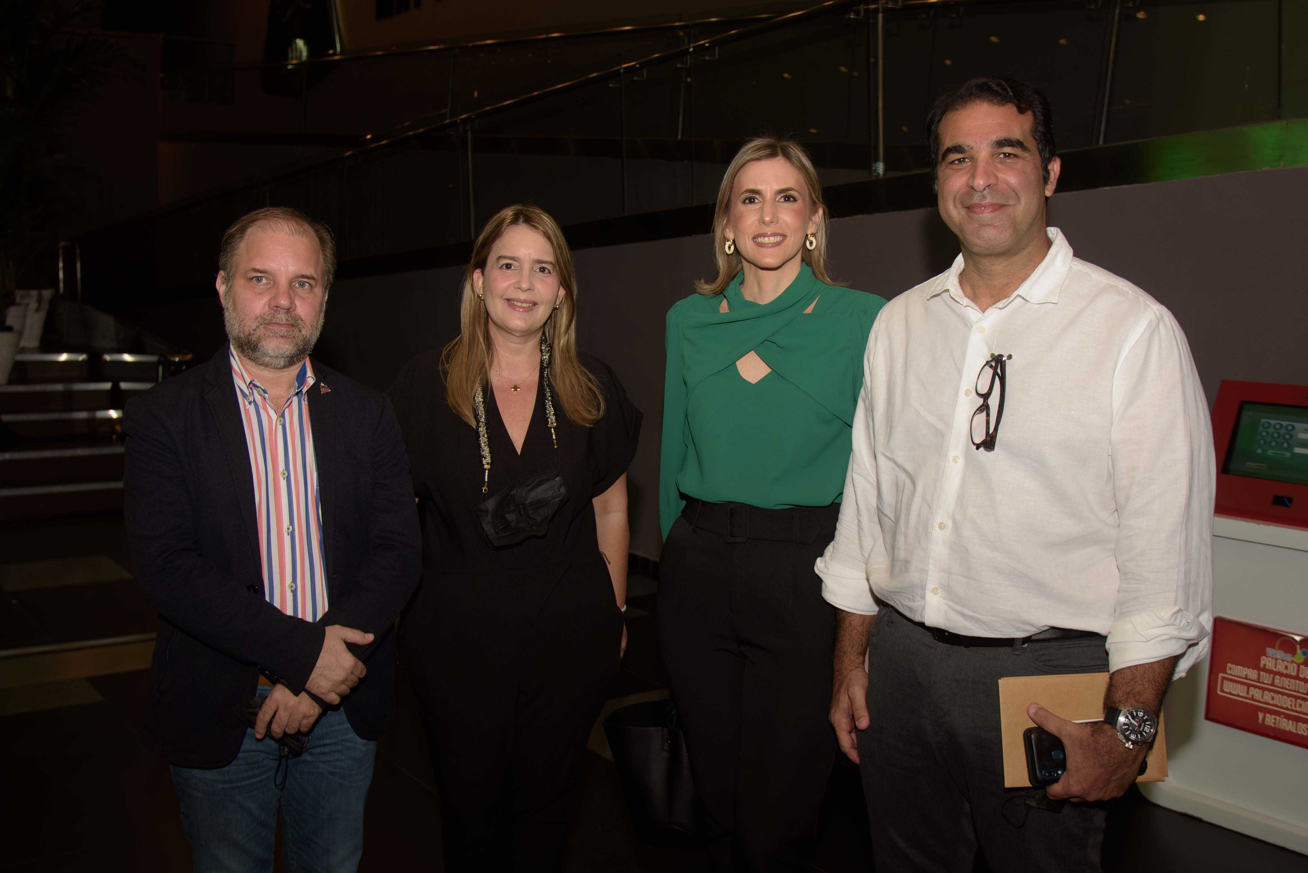 Joan Ferrer, Natalia Longaray, Leslie Amell y Miguel Kourie.