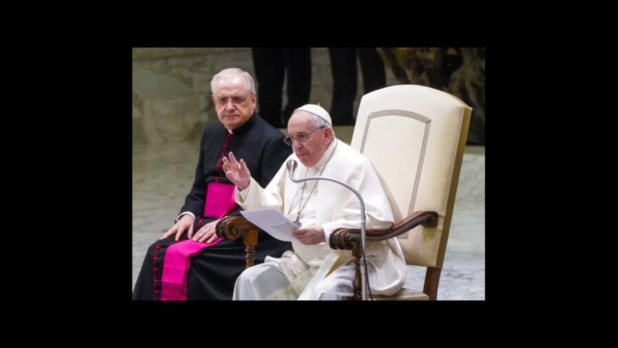 Papa Francisco insta a bandos en crisis de Ucrania a dar un paso atrás Papa Francisco insta a bandos en crisis de Ucrania a dar un paso atrás